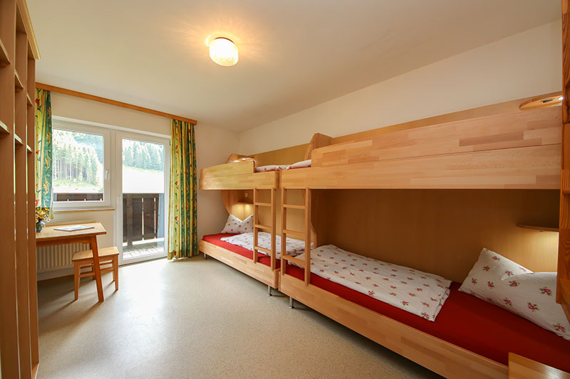 Jugendhotel Saalbach Zimmer27 4748