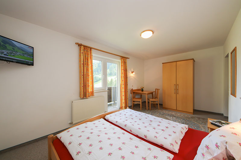 Jugendhotel Saalbach Zimmer8 4723